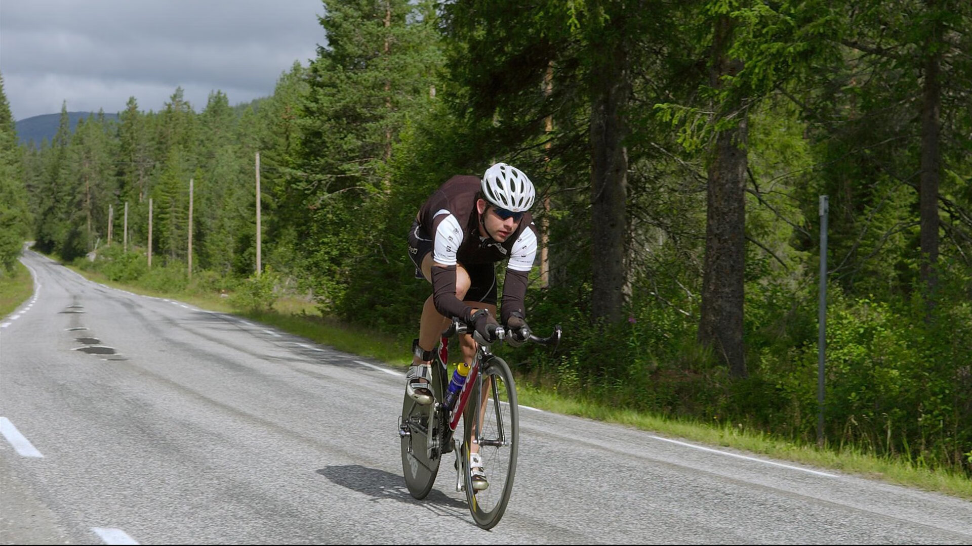 世界杯之夜，爱德华兹的个人英雄主义时刻