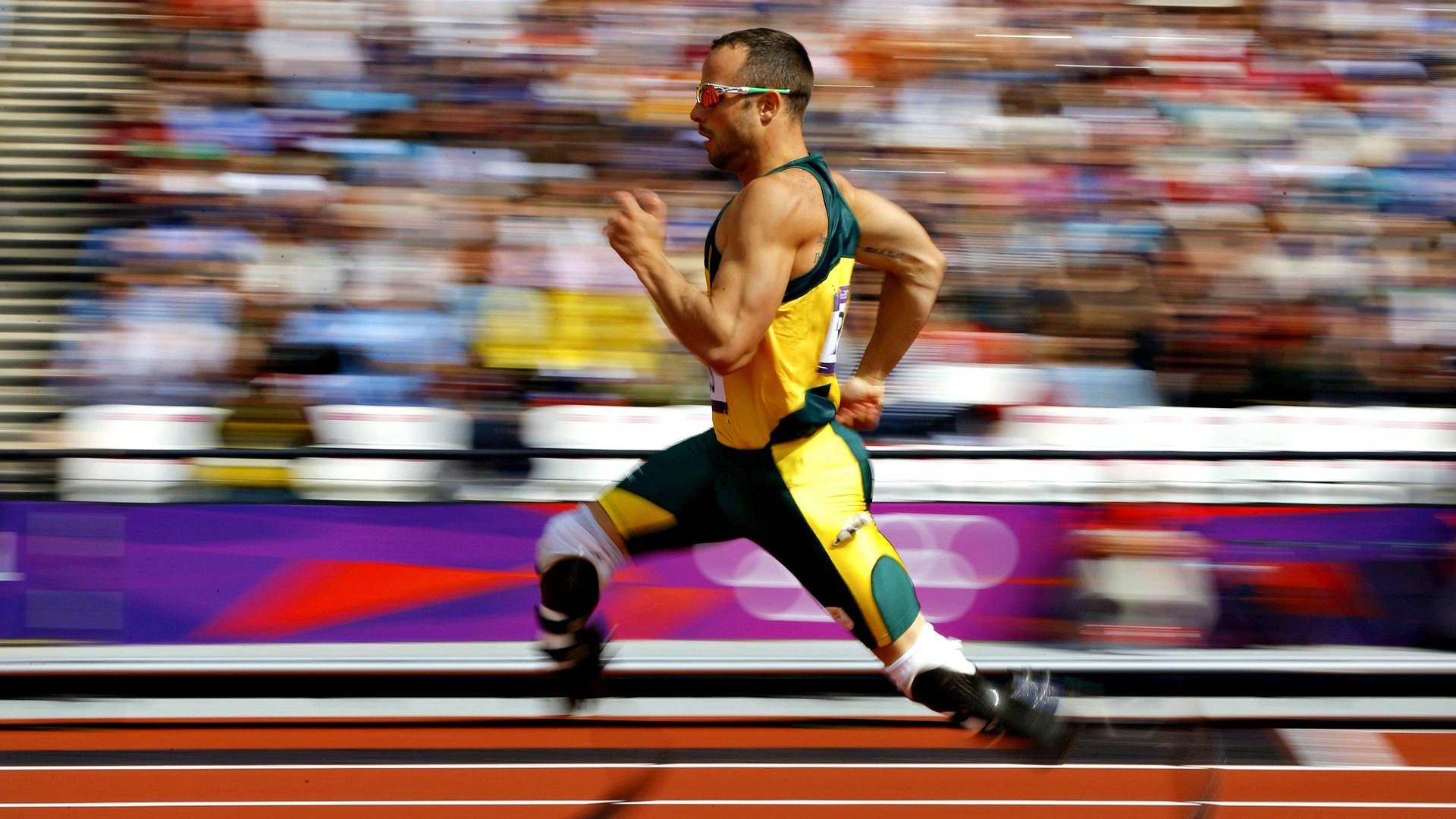 绿茵场上的双面叙事，梅西的魔法与挪威的纪律风暴